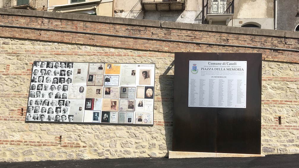 Casoli - Piazza della memoria